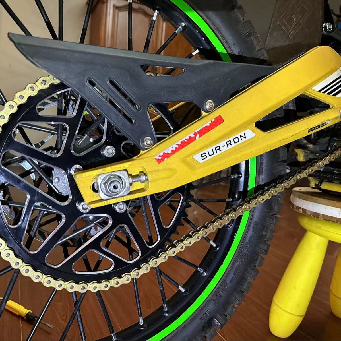 Подходит для легких мотоциклов, сальник 420, меднение 415, легкий мотоцикл типа «монки», износостойкий, точная трансмиссия.