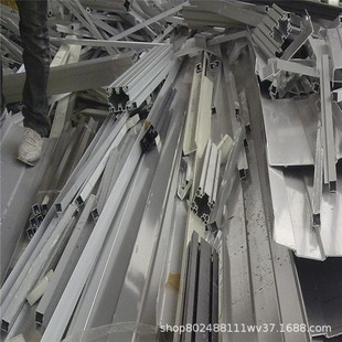 �V�|�U�X����S�߃r�����X�Ͻ�  ���S�X���Xм���� �f�d��ُ�X�z