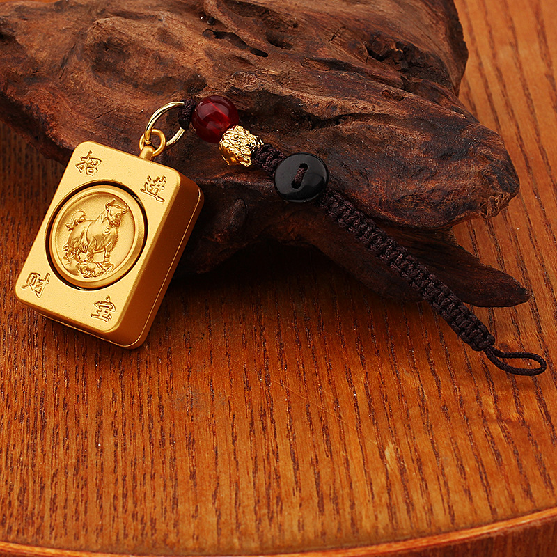 Año de la serpiente, personaje de cabello, colgante de llave, colgante de metal, llave de automóvil para hombres.