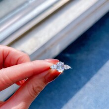 D色VVS莫桑钻蛋形11*9戒指女轻奢高级感复古925银仿真结婚求婚ins