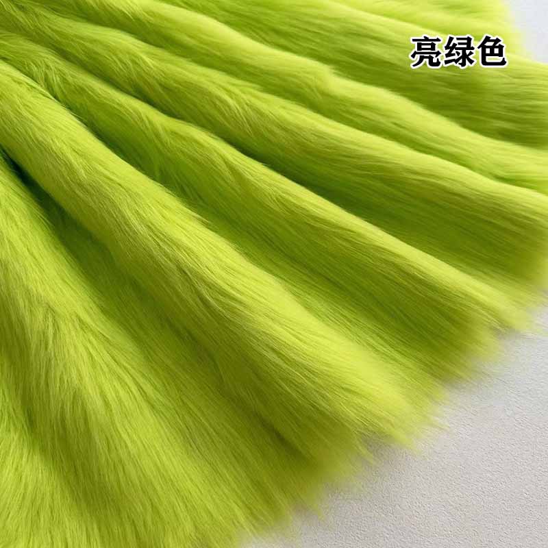 亮绿色