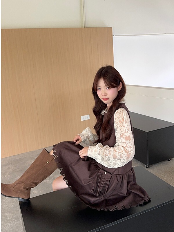 法式复古无袖背心连衣裙女秋季2025新款宽松叠穿小众蕾丝A字短裙|undefined