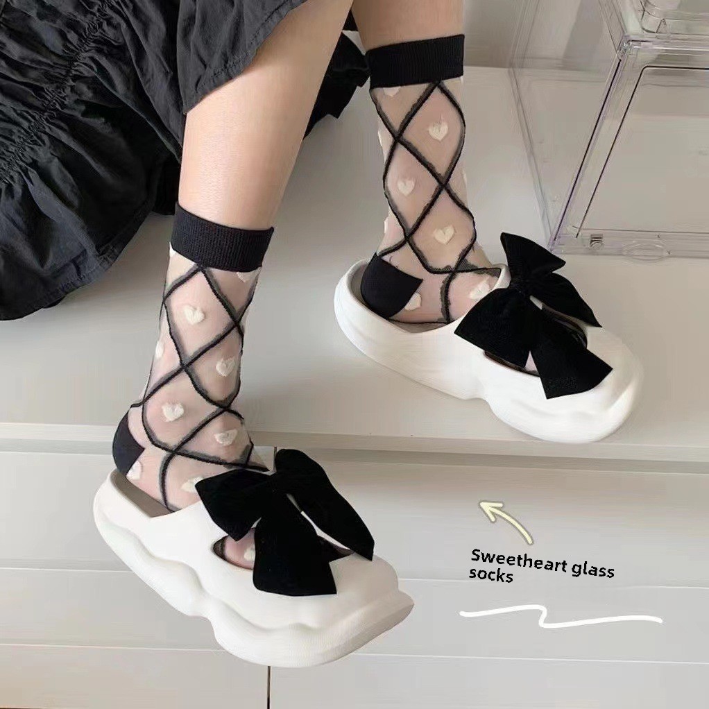 ins Calzini corti in seta di vetro sottile in bianco e nero estivi Calzini di media lunghezza da donna ins Calzini traspiranti alla moda con orecchie in legno di celebrità di Internet_voghion.com