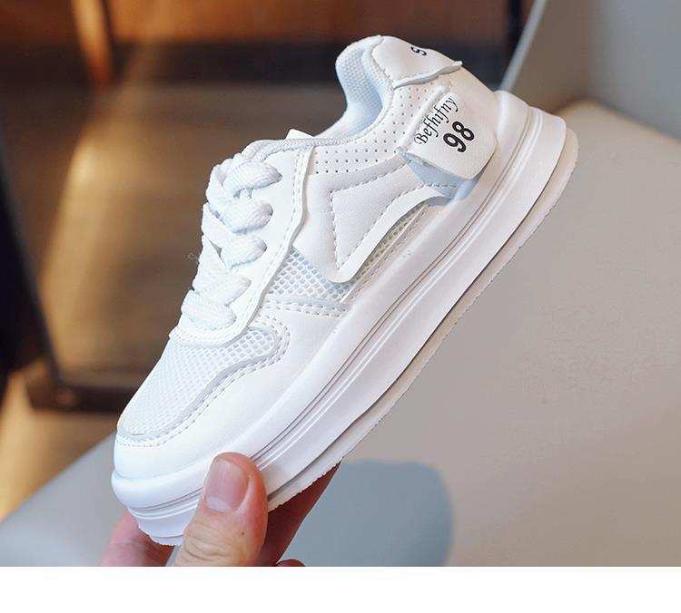 Sportskor för pojkar och flickor 2023 Nya Barn Vita Små Vita Skor Mesh Andas Studentbräda Skor Medium till_voghion.com
