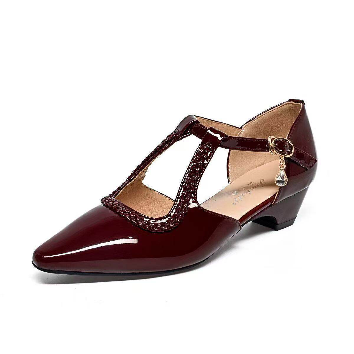 Sandal nữ mũi nhọn gót thấp da thật đế mềm hở mũi — màu be