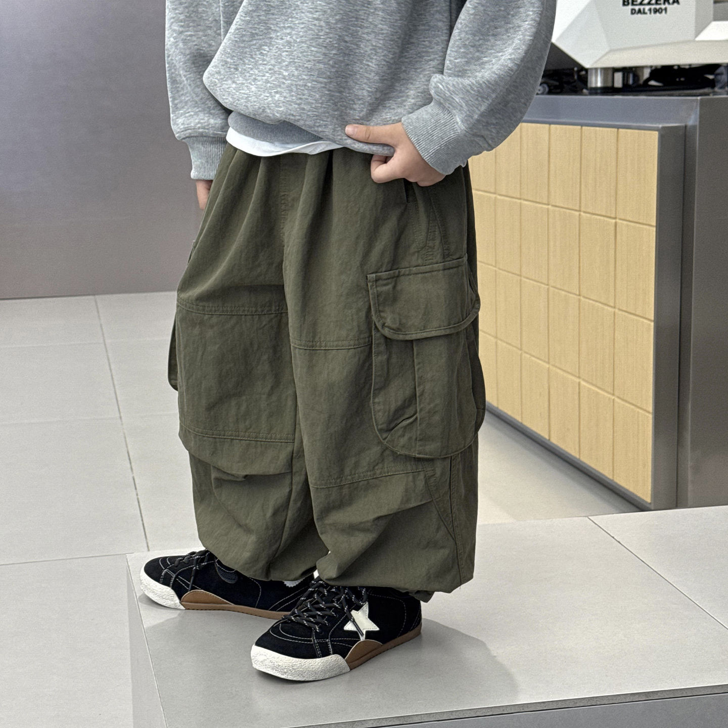 童装2026新品春秋季儿童韩版潮流松紧带百搭宽松休闲男女童工装裤
