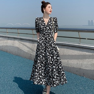 Nursing Wear 2024 Summer Dress French Floral Waist Slimming Look V Neck Pullover Chiffon Nursing Clothes