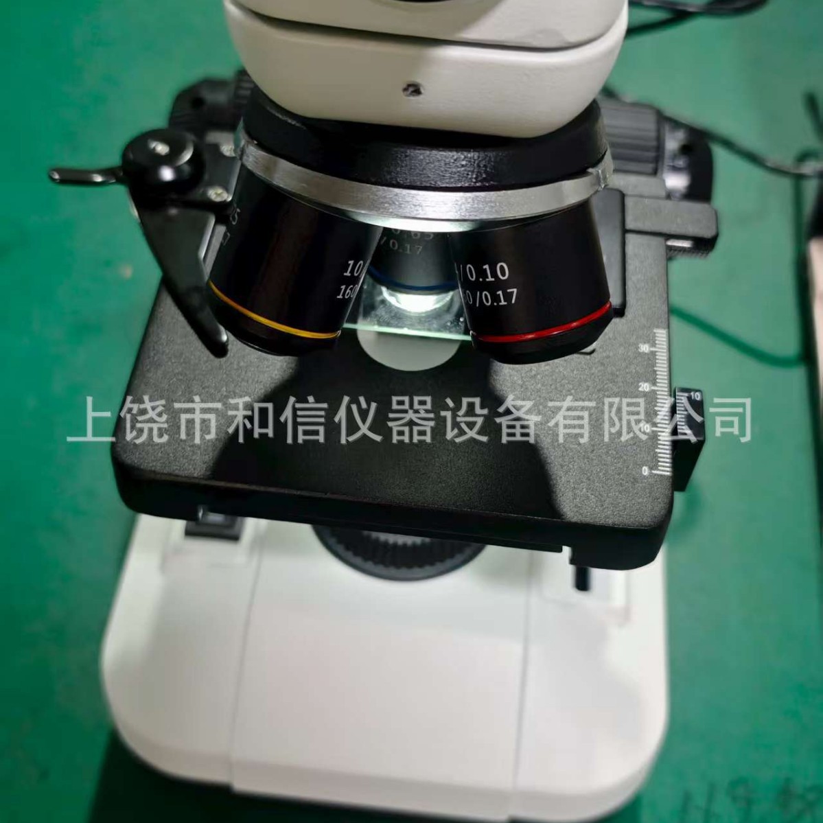 学生生物显微镜上下LED光源双层平台640-1600X带电源和电池双供电