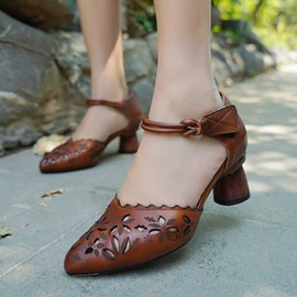 女式休闲单鞋;女式皮靴;平底拖鞋