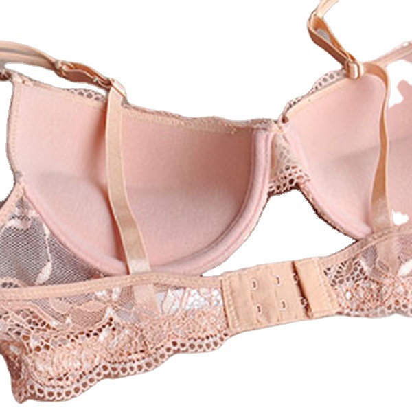 Conjunto sexy de sutiã e calcinha de renda com decote em v_voghion.com