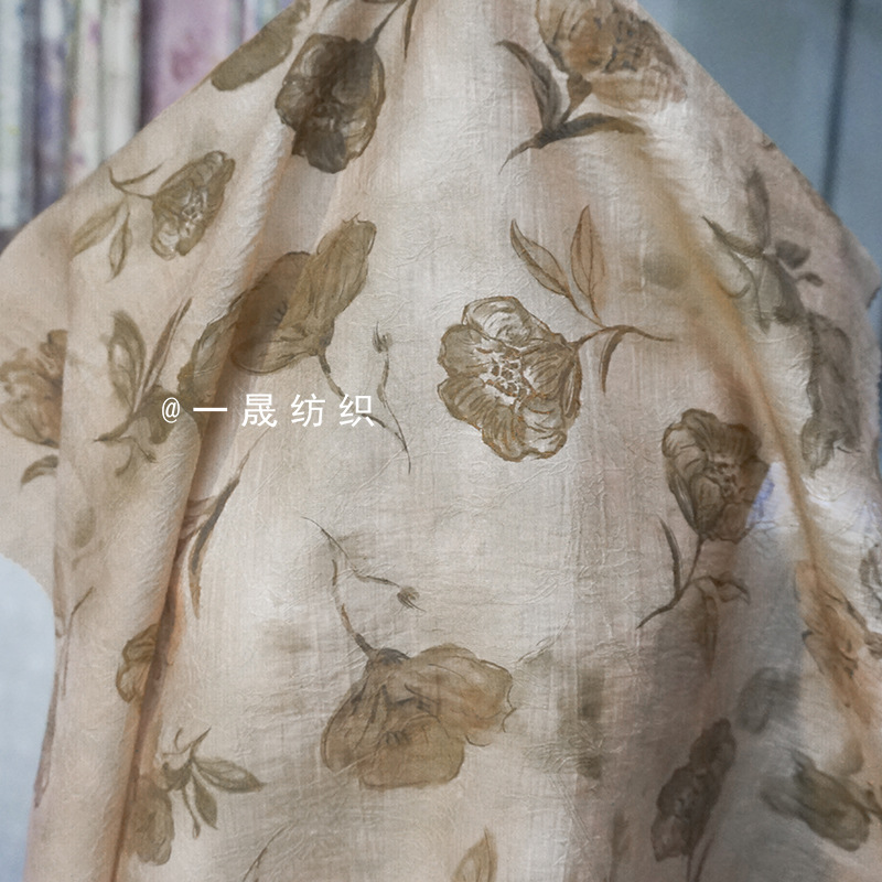 2024春夏玫瑰花晕染水墨画天丝提花数码印花布料新中式汉服布料