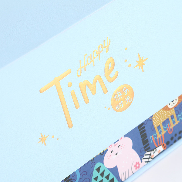 Capacious children's gift box