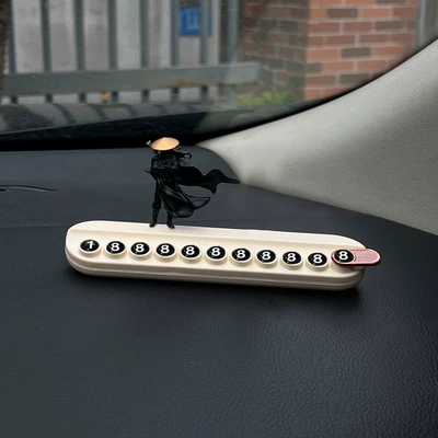 master car mobile car mobile – Nömrəli dayanma kartı - cloak-swordsman-white-aromatherapy-parking-sign