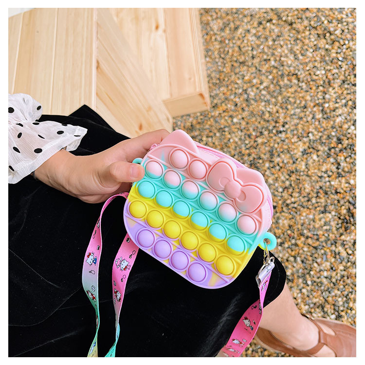 Children's Silicone Bag 2021 New Creative Decompression Small Bag Coin Purse Candy Color Messenger Bag display picture 33