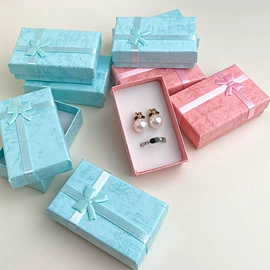 耳钉;耳环;戒指