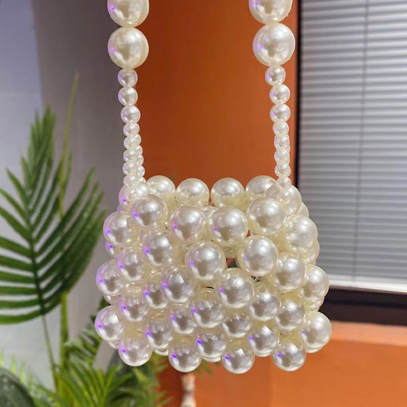 Mini bolsa de mão com pérolas feita à mão para mulher_voghion.com