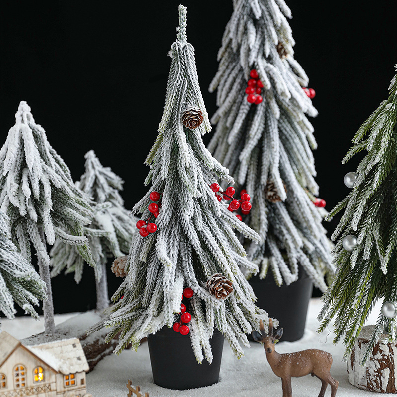 Pequeño árbol de Navidad PE spray de nieve árbol verde mini decoración de escritorio para el hogar árbol de simulación de fiesta ambiente decorativo