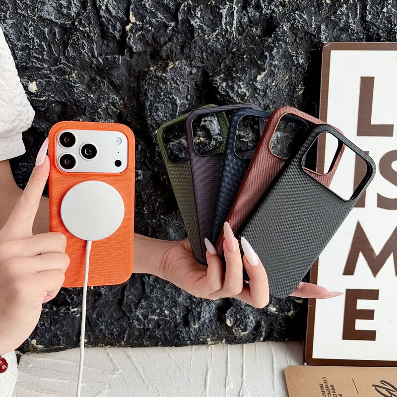 [in Stock] Tech Fabric Cloth 2300Gs Magnetic Suction iPhone Case 17Pro Full-Cover Protective Case 17Pm
