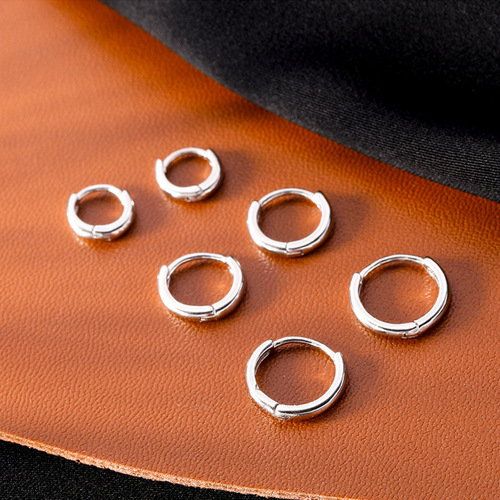 Small and versatile sterling silver earrings, cool style Internet celebrity ear cuff, no need to remove earrings for sleeping, S925 silver circle earrings for women