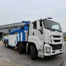 ���ڶ���˹ISUZU������ʮ��8*4ǰ�ĺ��50�ִ��͵�·���Ͼ�Ԯ��