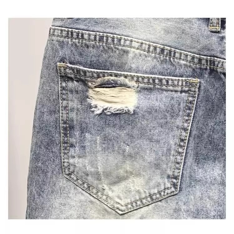 Hellblaue Jeansshorts Für Herren Im Angesagten Used-look_voghion.com