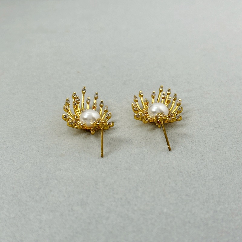 Holiday Occasion Brass Material 1 Pair Elegant Fireworks Pearl Plating Brass Zircon Drop Earrings