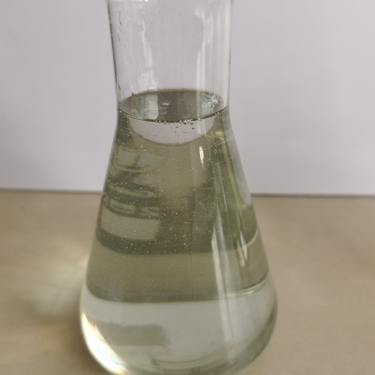 2.3M  液体硅酸钠  水玻璃  泡花碱 厂家直销 现货供应