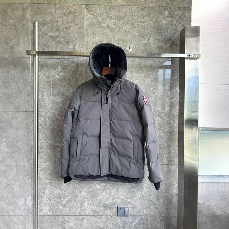 Big goose down jacket Macmillan 17 Canadian model 3804M