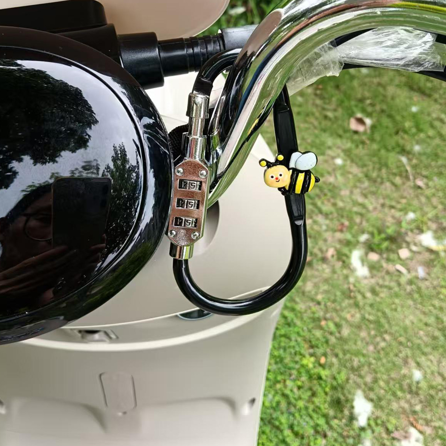 Cute Cartoon Electric Vehicle Helmet Password Lock Motorcycle Scooter Mountain Bike Anti-Theft Lock Bike Basket