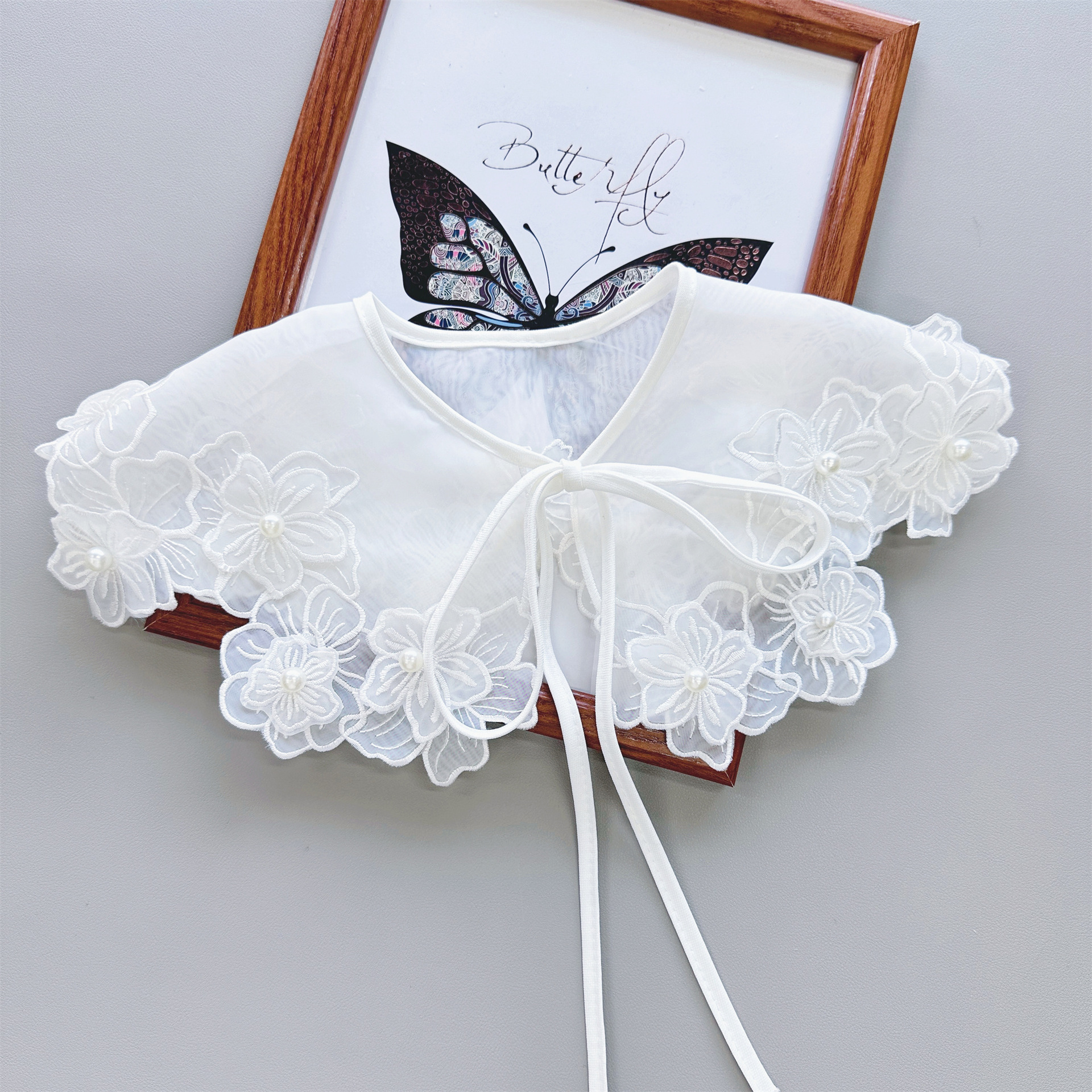 Nueva organza bordado perla falso collar encaje-up arco chal versátil DIY collar flor fábrica al por mayor