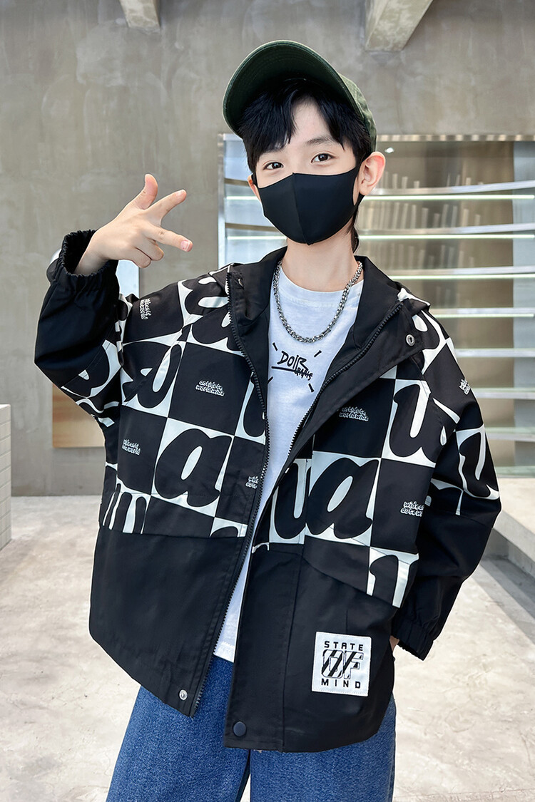 Boys' large plaid jacket 2023 Spring and Autumn new handsome hooded windbreaker, big children's explosive_voghion.com