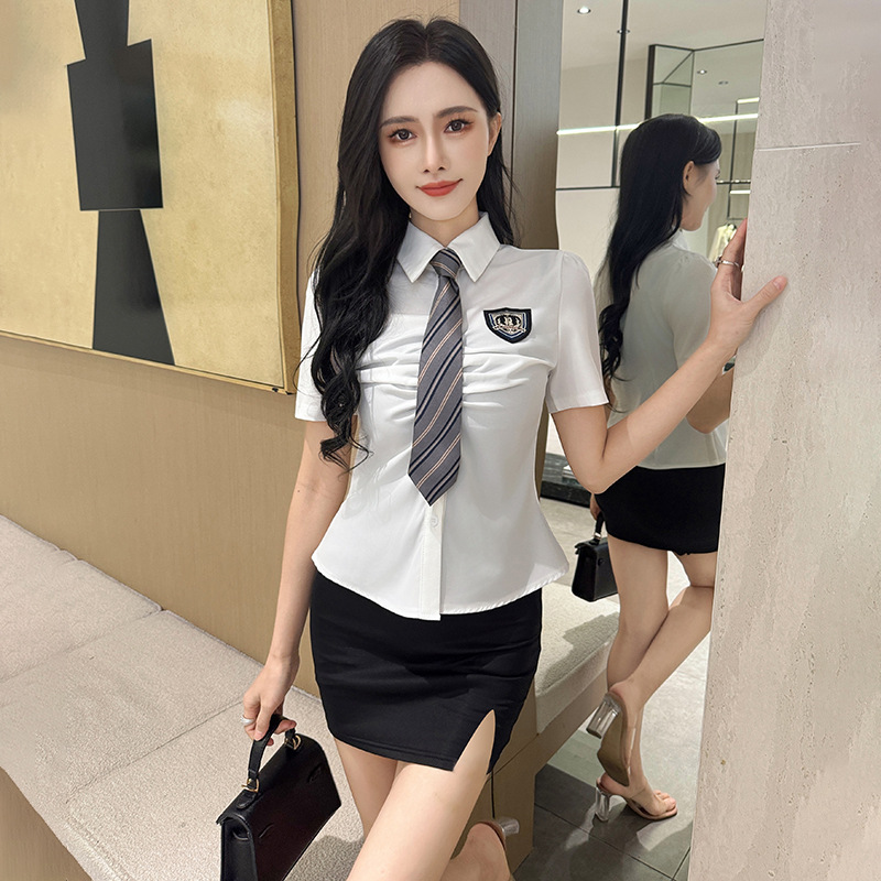 화이트+블랙 슬릿 스커트+넥타이