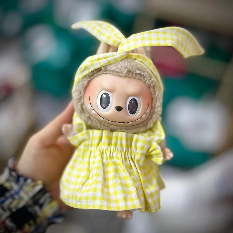 Solo ropa] bolsa de 17cm colgada Rabob Blind Box Macaron Labubu Little Vaca Set Muñeco de peluche