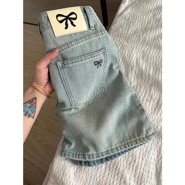 Summer fitted trend denim skirt