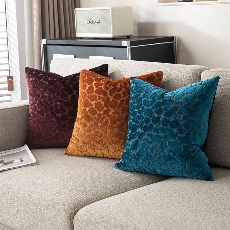 Light Luxury Sofa Cushions and Pillows, Four Seasons Nordic Style, European Luxury Model House Villa Living Room Cushion Covers with Embroidery