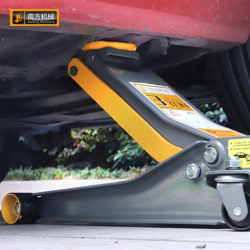 Jack hidráulico horizontal para reparación de automóviles de camiones pequeños, doble bomba hidráulica de 3 toneladas bomba ultra baja especial para el cambio de neumáticos