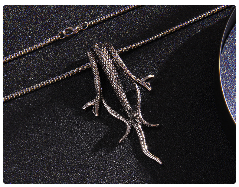 Fashion Snake Stainless Steel Alloy Unisex Pendant Necklace 1 Piece