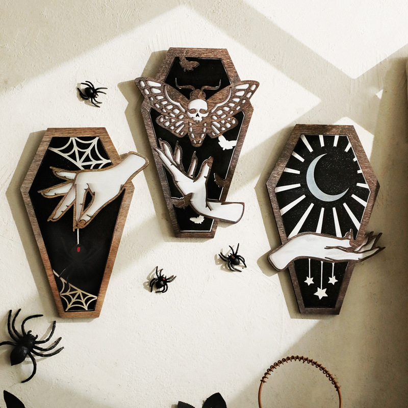 Cross-Border New Product Halloween Creative Black Wooden Gothic Style Wall Hanging Simple Home Accommodation Bedroom Decoration Wholesale