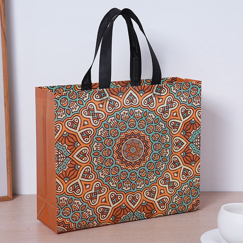 Bolsas de regalo personalizadas bolsas de mano personalizadas logotipo de publicidad de ropa gran grosor bolsas de regalo no tejidas image 1