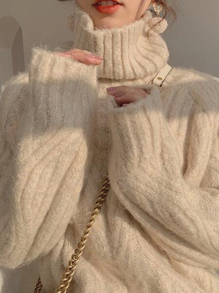 Demi-season warm white knitted sweater
