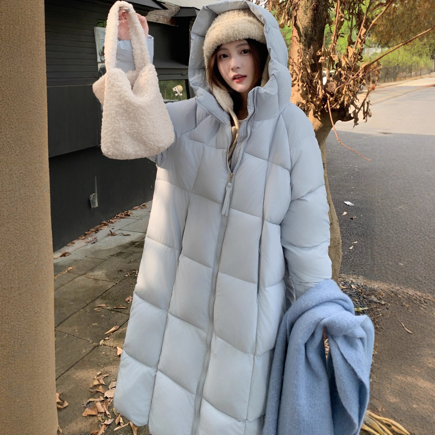 Chaqueta de algodón de plumón para mujeres medianas y largas sobre la rodilla delgada gorda abrigo MM 2025 otoño invierno chaqueta de algodón de estilo europeo y americano
