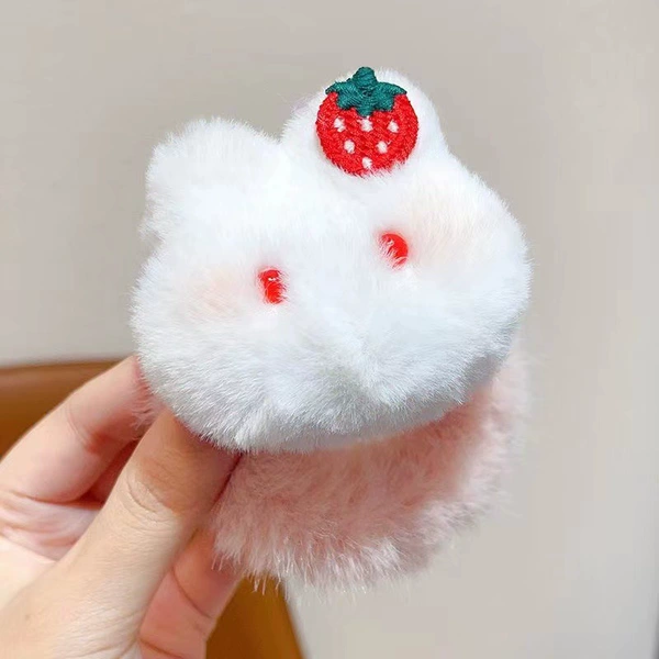 Клубника маленький кролик (резинка)