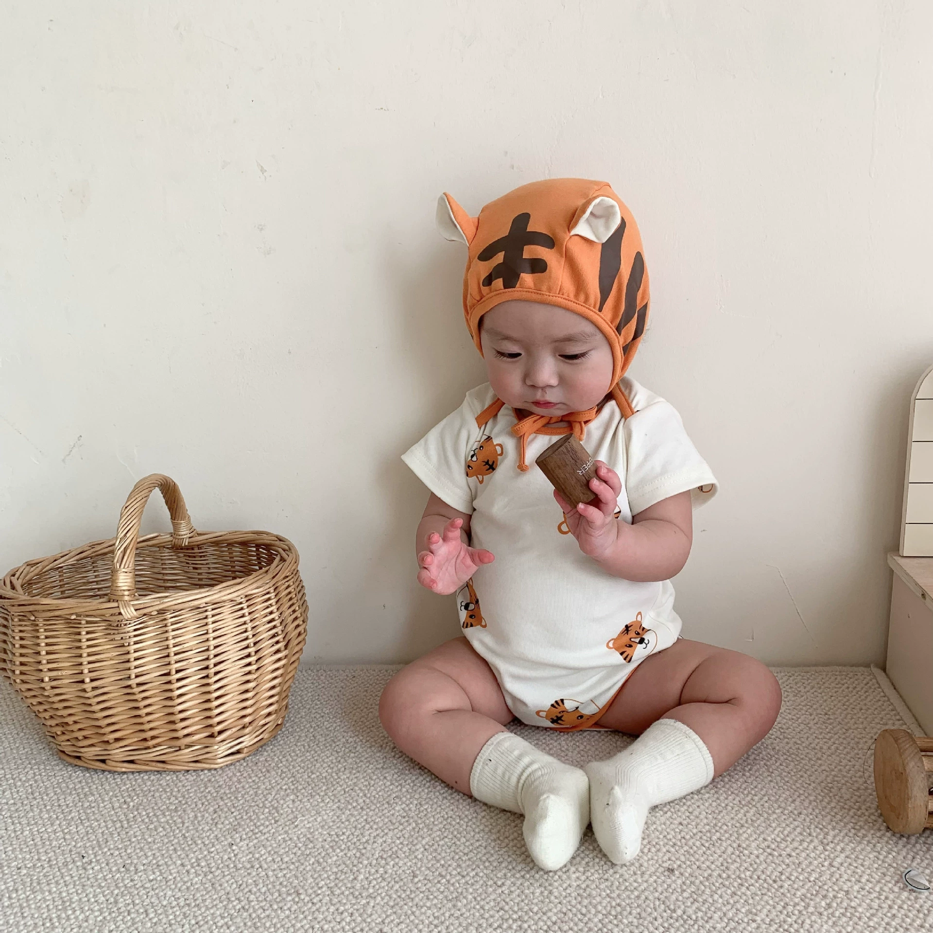 Новинка Весна/Лето 2025: Комбинезон в корейском стиле, комплект для малышей в стиле Ins, милый комбинезон-слип с принтом маленького тигра