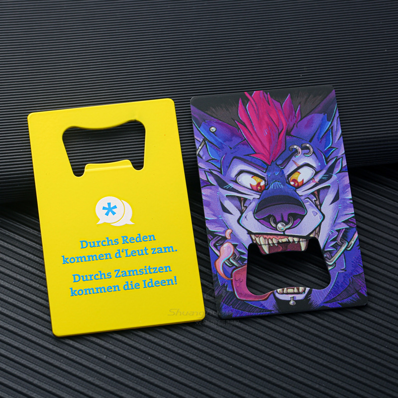 Abridor de botellas de metal personalizado multi-funcional vino cerveza abrebotellas pintura personalizada llave colgante abrebotellas