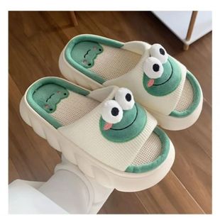 ���܁�����ЬŮ�ļ��҃ȼҾӷ�����׼��ô������鲼������