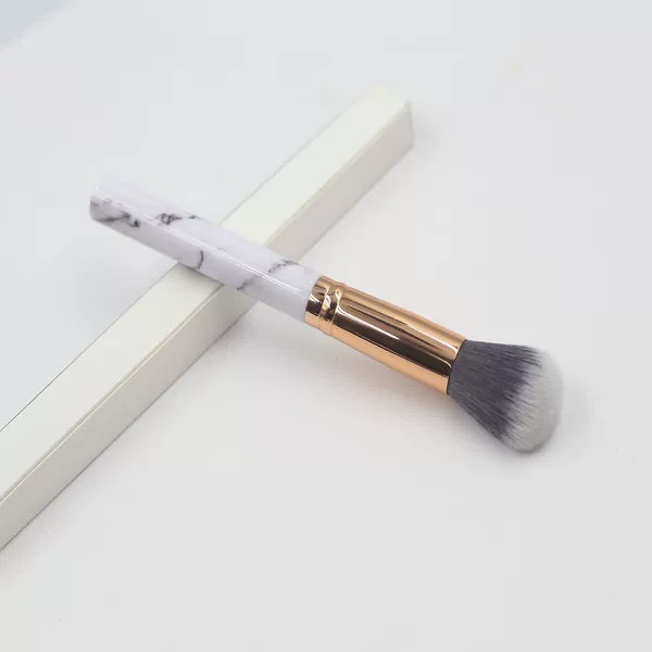 Small loose powder