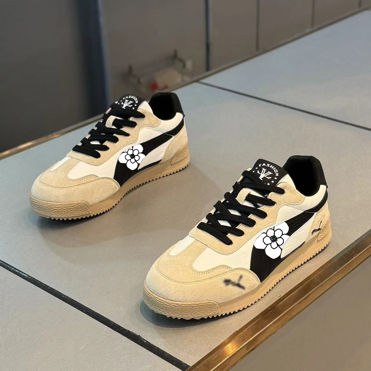 Yz5988 white and black