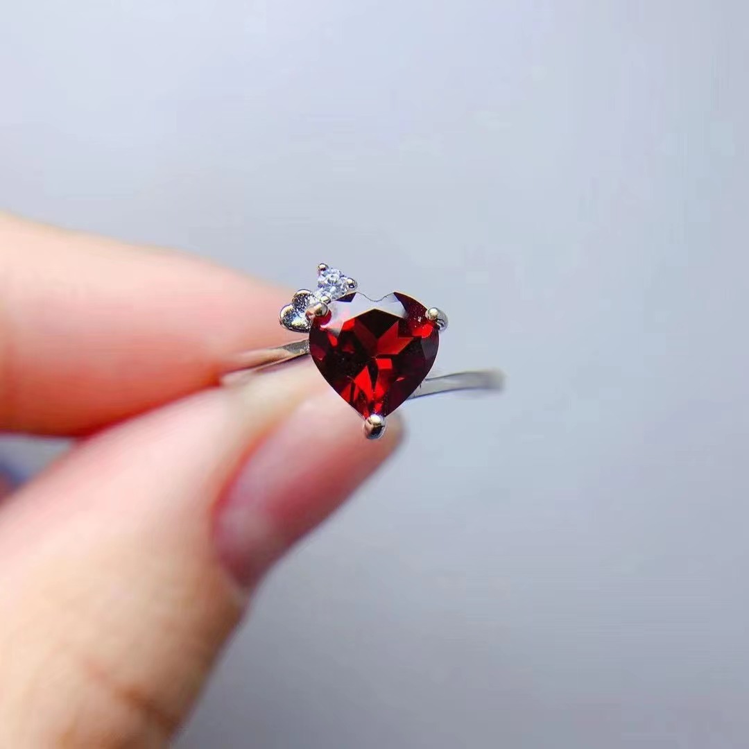 Organic ring with stone from Mozambique pomegranate heart shaped
