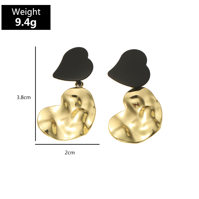 Fashion Retro Irregular Metal Heart Earrings display picture 1