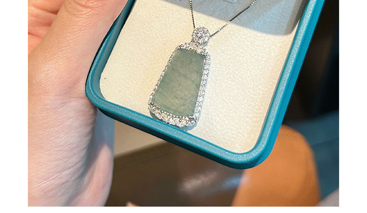 Mặt dây chuyền ngọc bích tự nhiên A hàng xanh nước biển không làm gì, khung bạc sterling đính đá chi tiết 12
